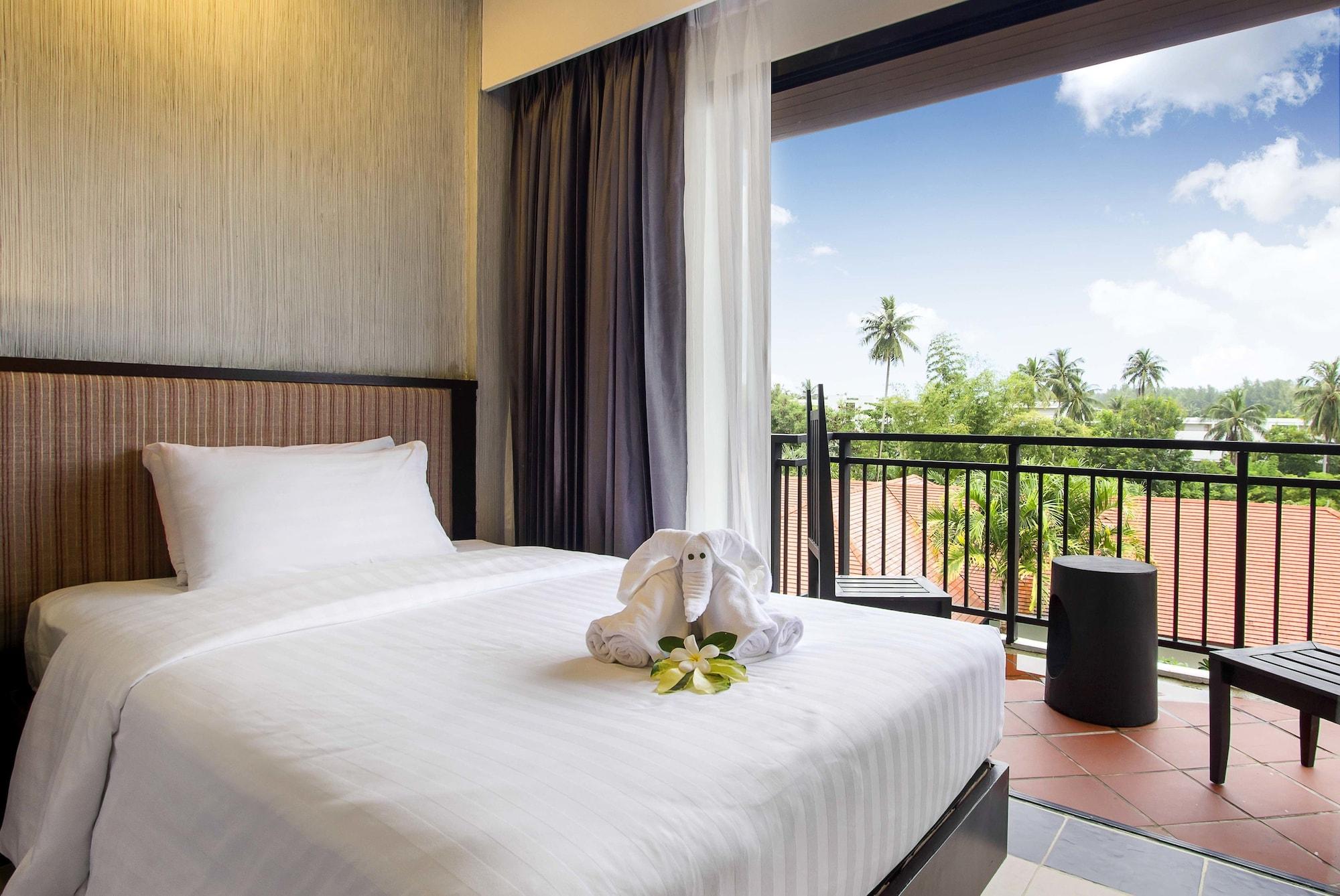 D Varee Mai Khao Beach Екстериор снимка
